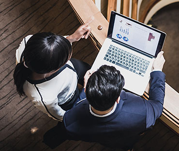 Meeting on the hallway