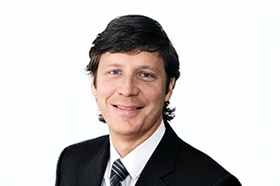 Headshot of Daniel Russell